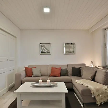 Nyaraló Nautic Lounge 45